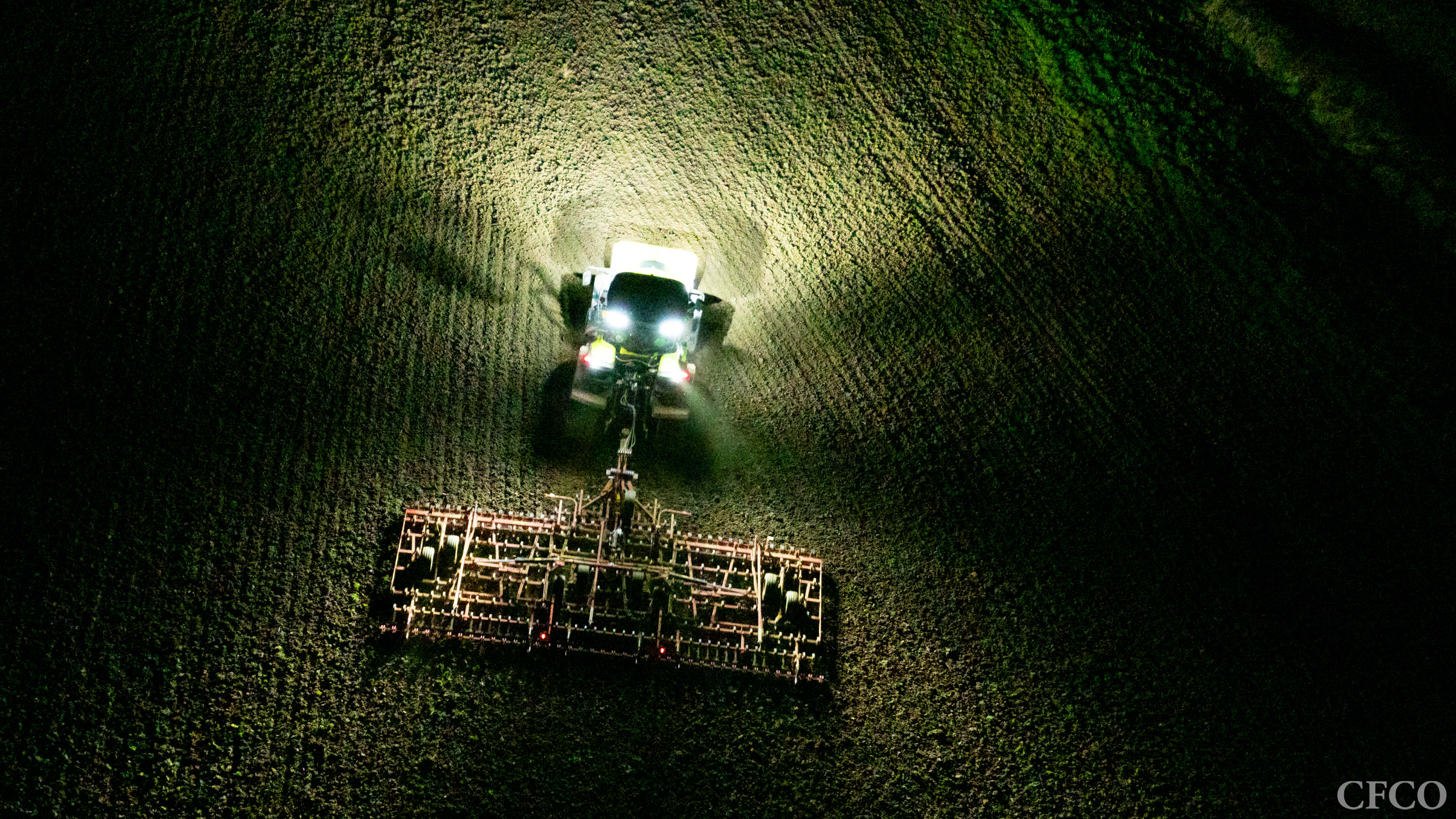 Claas Axion 960 TT & Väderstad NZ Aggressive 1000 Cultivator - Night shift working on the seedbeds for spring drilling.