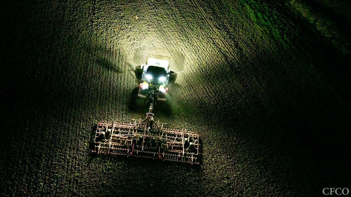 Claas Axion 960 TT & Väderstad NZ Aggressive 1000 Cultivator - Night shift working on the seedbeds for spring drilling.