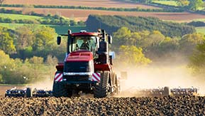 Case Quadtrac 580 & 12m Kockerling Cultivator - Spring seedbed preparation near Lyndon in Rutland.