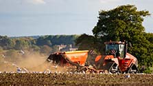 Case Quadtrac 580 & Väderstad Rapid A 800C Drill - Capturing late afternoon light during autumn drilling.